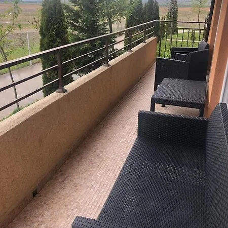 Spacious, 2 Bed Apt, Orchid * Sunny Beach